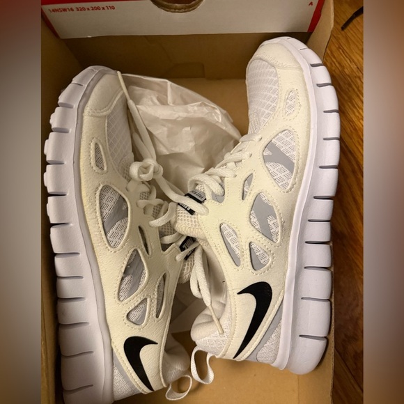 NIKE FREE RUN 2 (GS) - Picture 1 of 6